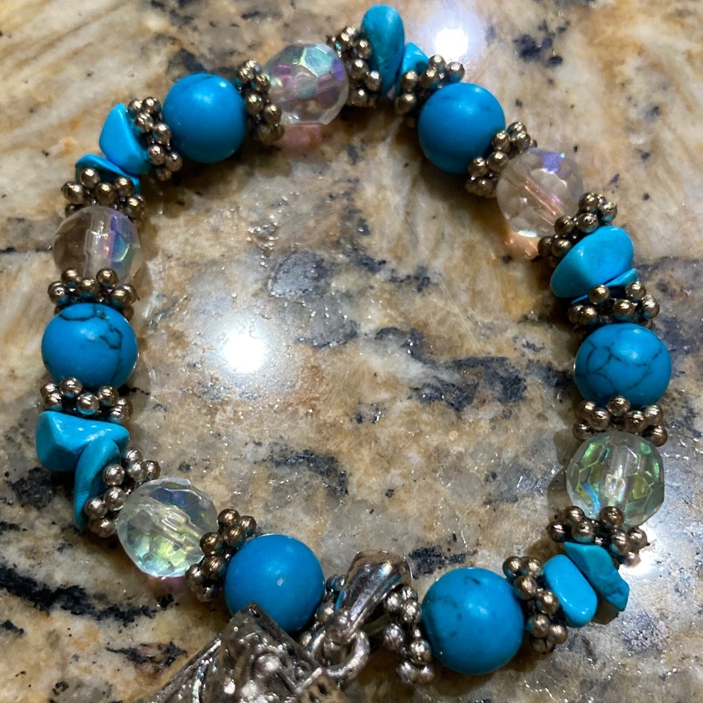 Prayer Box Stretch Bracelet - Picture 3 of 3